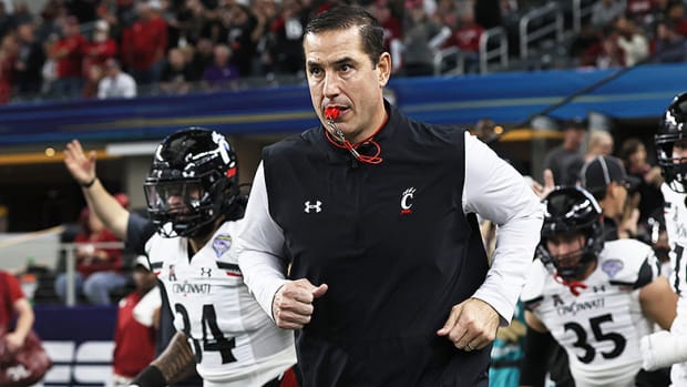 Luke Fickell, Cincinatti Bearcats Football